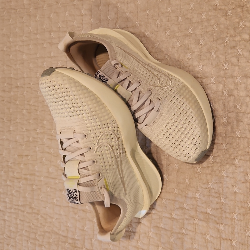 Nike Interact Run Athletic Shoes